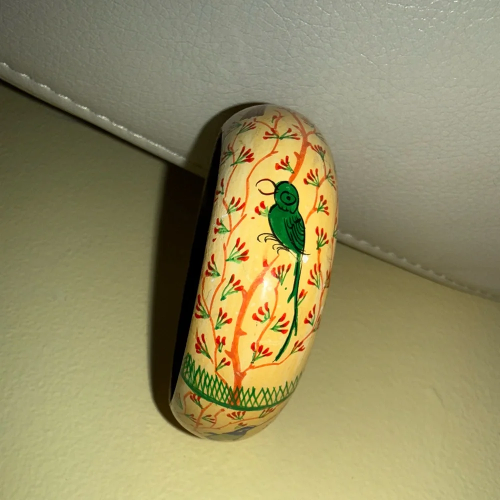 Hand-Painted Bangle Bracelet with Blue and Green Bird Motif - Picture 4 of 9